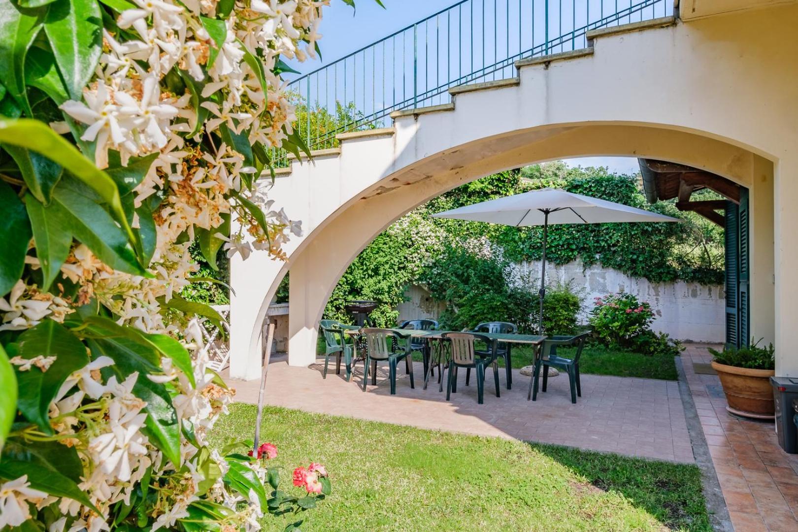 Villa Di Campagna 10 Posti Con Piscina Privata 카스텔리나마르티마 외부 사진